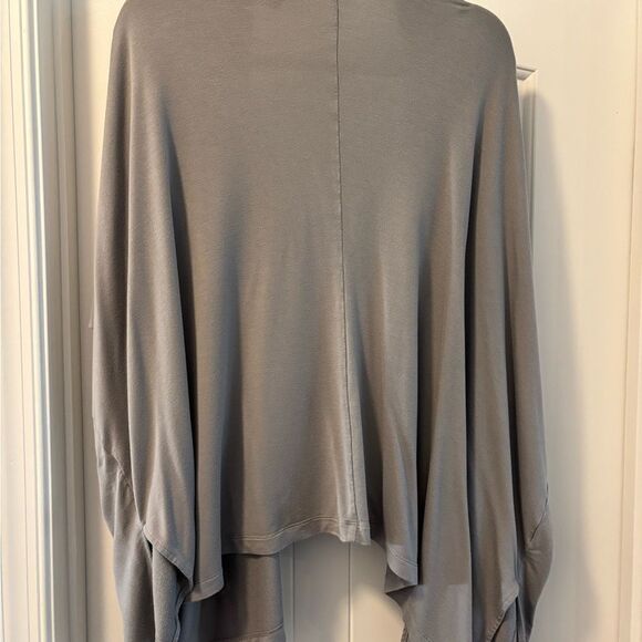 Susan Graver Cocoon Throw Over Piece with Pockets Size XL Oversized - Picture 3 of 3